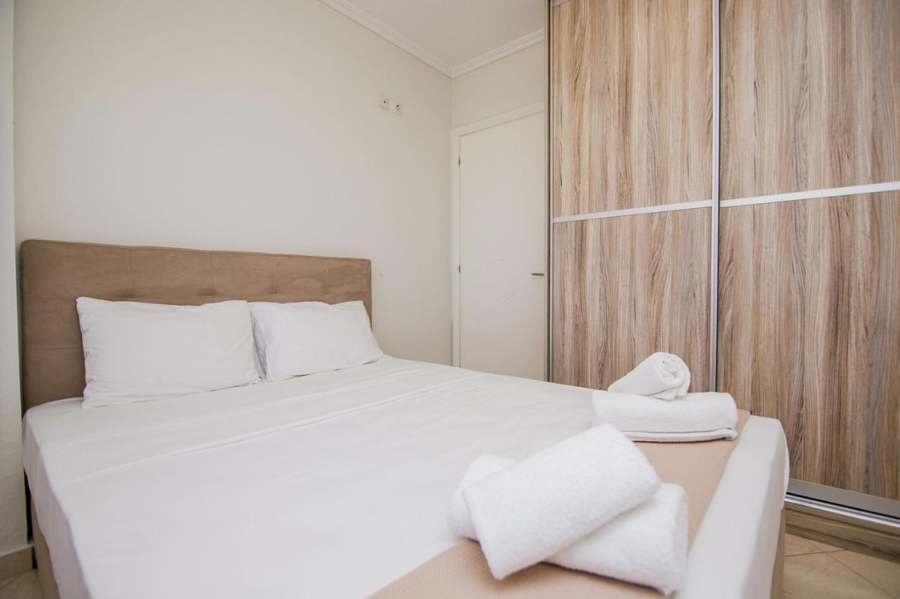 Kasta Bnb Ofrinion Exterior photo
