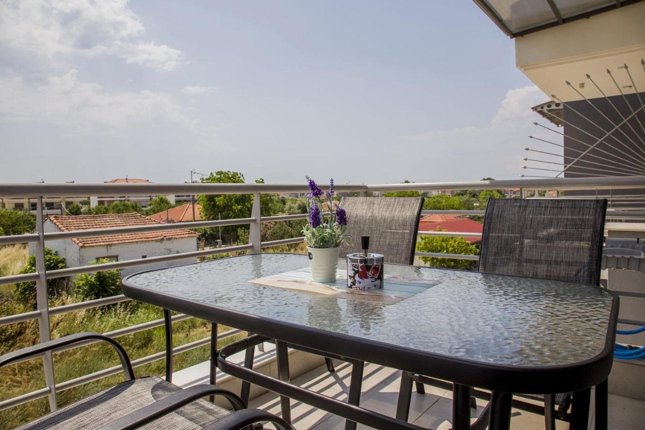 Kasta Bnb Ofrinion Exterior photo