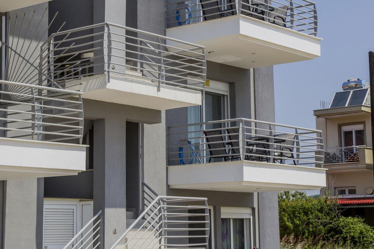 Kasta Bnb Ofrinion Exterior photo